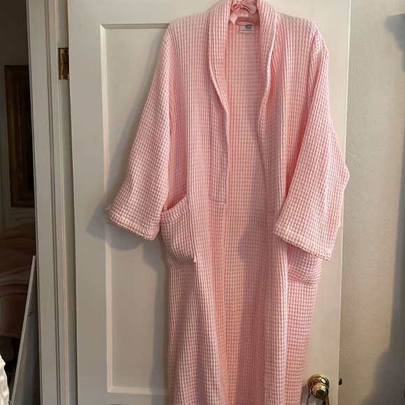 The company store - Picture 2 of 2